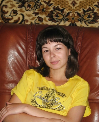 Светлана из Беларуси сосёт член и даёт во все дырочки