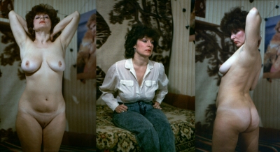 Зрелая дама из 90-х