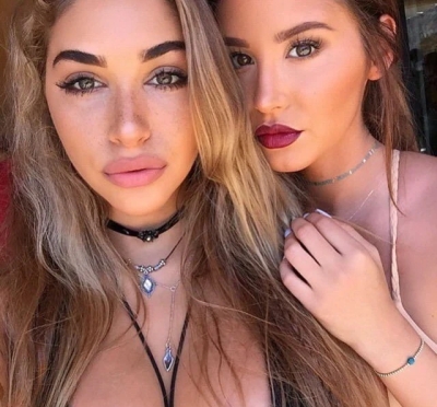 Selfies of beauties for every taste