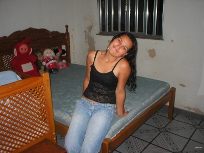 Развратная мексиканка отсасывает член