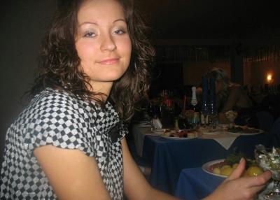 Wet girl likes to be photographed nude