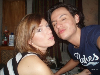 Молодая жена не хочет брить пизду