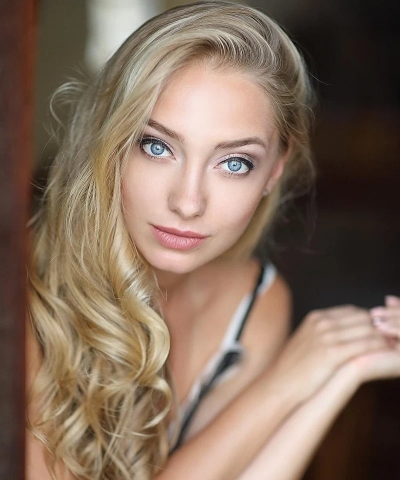 Anna Ioannova - Girl of the Day on social media (34 photos)