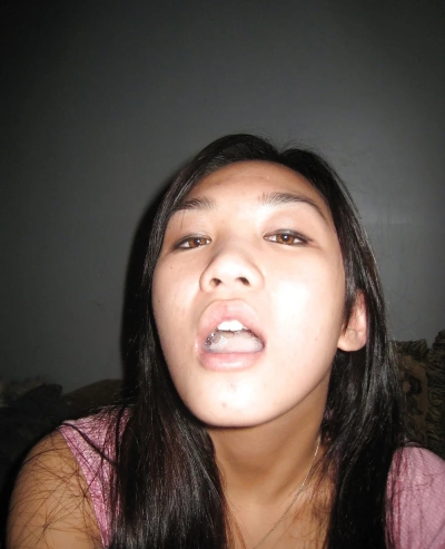 Азиатка обожает член