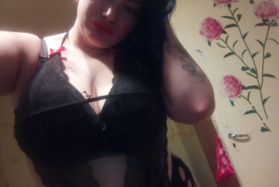 Plump girls Olya and Nastya fucked a friend