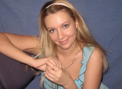 Cute slut sucks and fucks a thick phallus