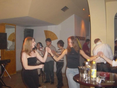 После вечеринка получила член в жопу