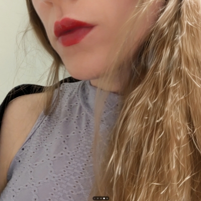 Neat well-groomed pussy of a slender interesting young woman