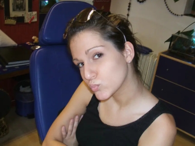 Young brunette lovingly gives blowjob to her boyfriend