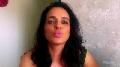 The woman woke up wanting a hard cock to penetrate her hot asshole