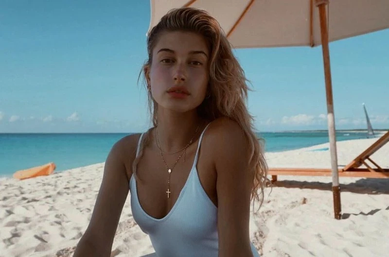 Девушка дня - Hailey Baldwin